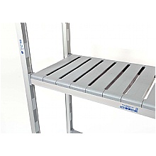 Cold room plastic shelving with slatted shelves