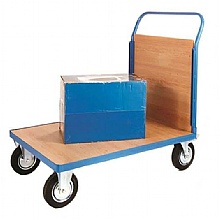 Platform truck with single veneer end