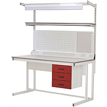 Taurus cantilever workbench with accessories