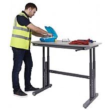 Crank Handle Height-Adjustable Workbench