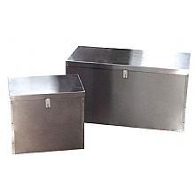 Stainless Steel Floor Chest, Hygienic, Riveted Storage for Clean Environments